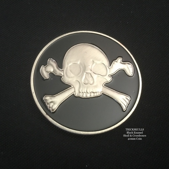 Black Enamel Skull & Crossbones Coin + Stainless Locket Custom Wheat Link Chain - Picture 4 of 9